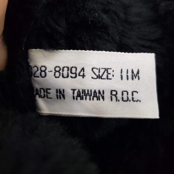 Comb Last Woman's Sz 11M Snow boots black almond toe fur lined rubber soles - Picture 8 of 12